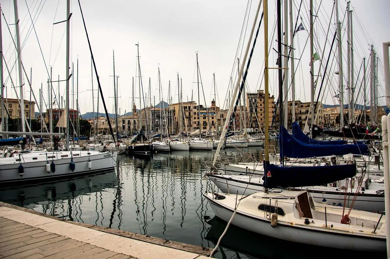Abside Suite & Spa Palermo 2*,